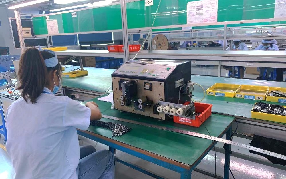 全自動電腦裁線機-2