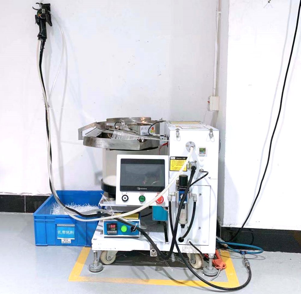 半自動手持式束帶機